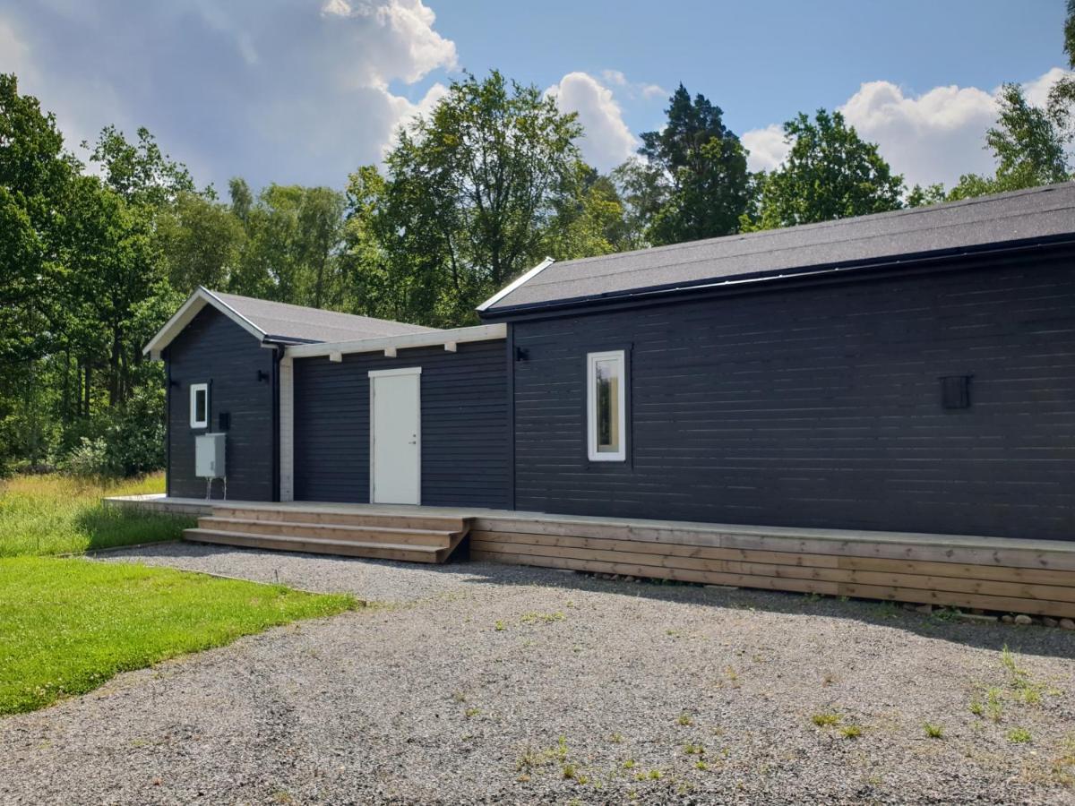 Cabin In The Forest With Spa Bath Västra Torup Kültér fotó